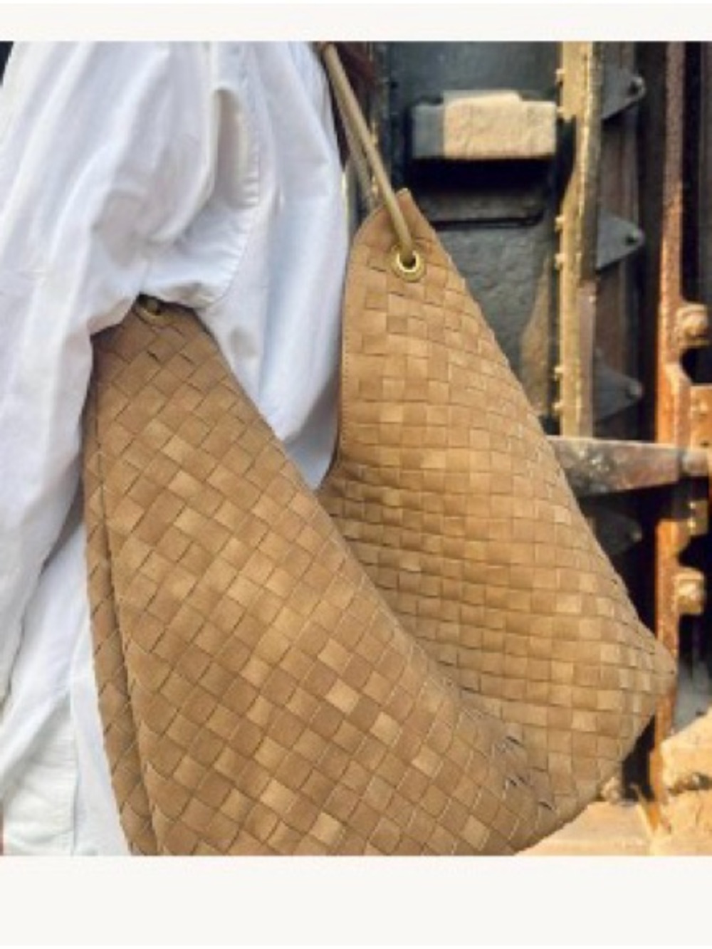 Woven Shoulder Hobo Bag in Tan